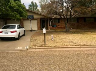 1410 Itasca St, Plainview, TX 79072