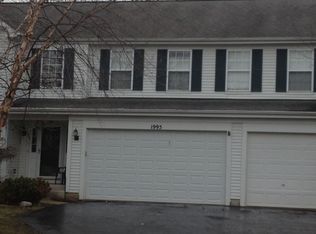 1995 S Finch Ct, Libertyville, IL