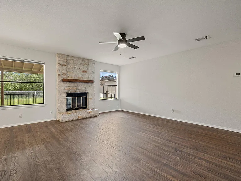 8905 Bridgewood Trl — Photo 5