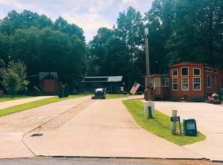 539 Elkmont Trl, Cleveland, GA 30528