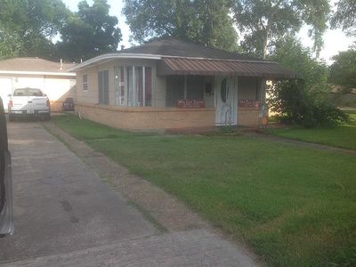 703 E Walker St, League City, TX, 77573