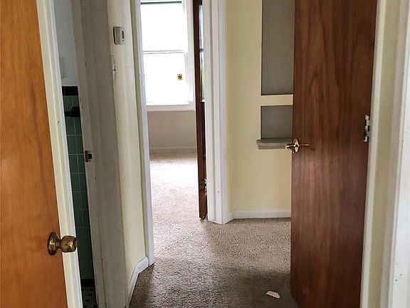 5th image of 6615 Winthrop St