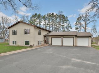 31010 Elm St, Lindstrom, MN 55045