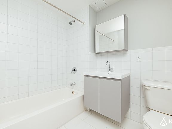 3rd image of 594 Bushwick Ave #5