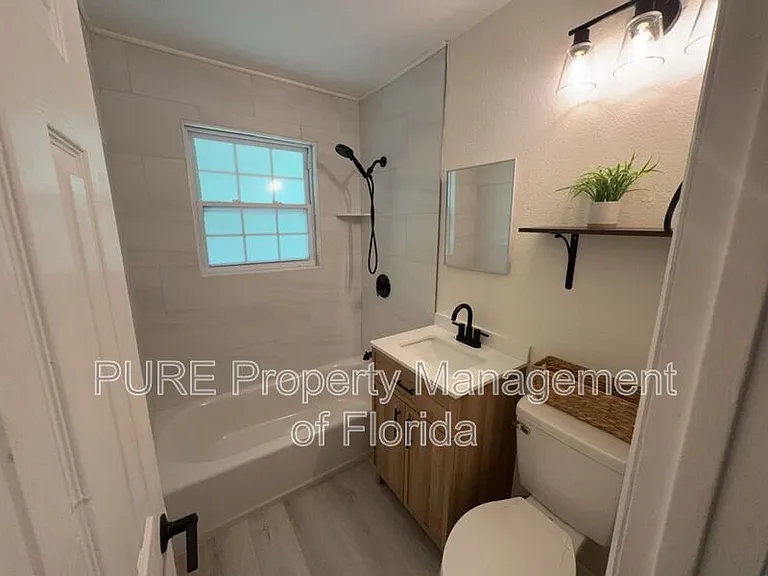 595 NW 100th St #A — Photo 34