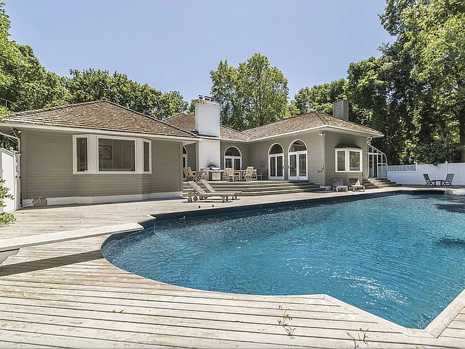 15 Wagon Ln