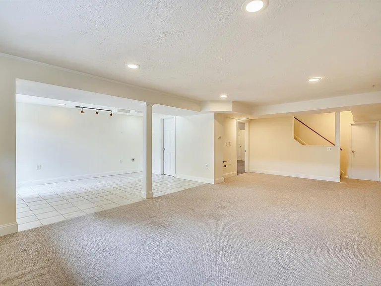 11200 Powder Horn Dr — Photo 55