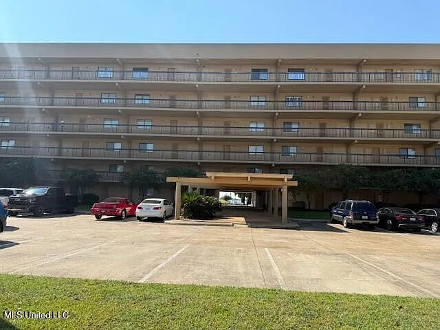520 Beach Blvd #508 — Photo 69