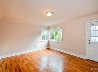 916 Hull Ave, Pt Orchard, WA 98366