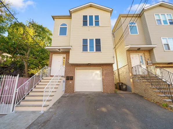 71 Woodlawn Ave, Jersey City, NJ 07305