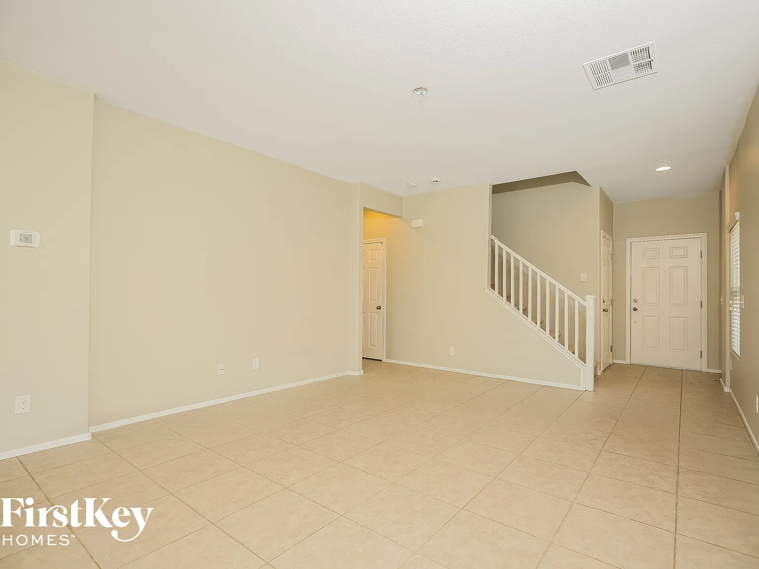 4 bed, 3.0 bath, 2022 sqft, $3,225 — Photo 4