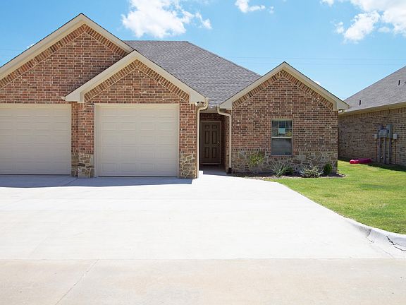 2nd image of 9192 Shadow Oak Dr
