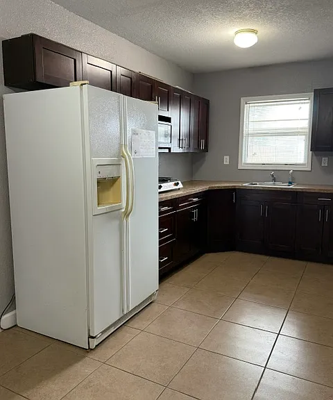 7507 N Saint Peter Ave #A — Photo 5