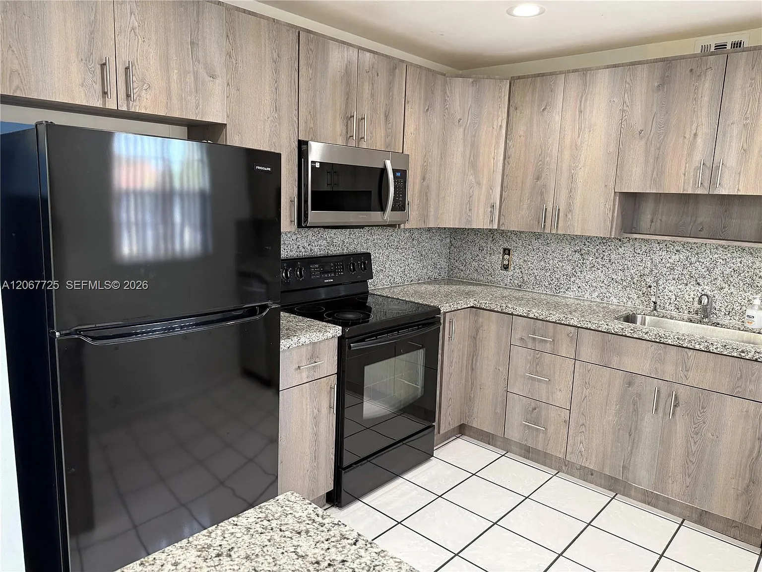 New Hampton At Century Vi — Photo 4
