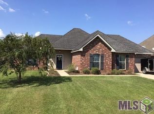 28497 Mollys Pl, Ponchatoula, LA 70454
