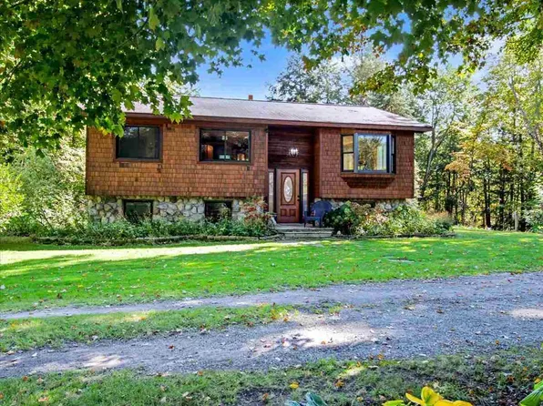 554 N Snyder Rd, Boyne City, MI 49712
