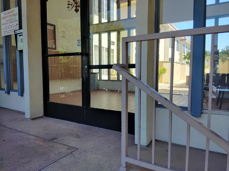 18640 Collins St #201 — Photo 35