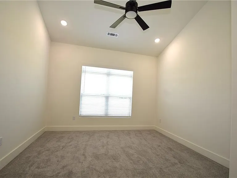 470 Amethyst Rd — Photo 9