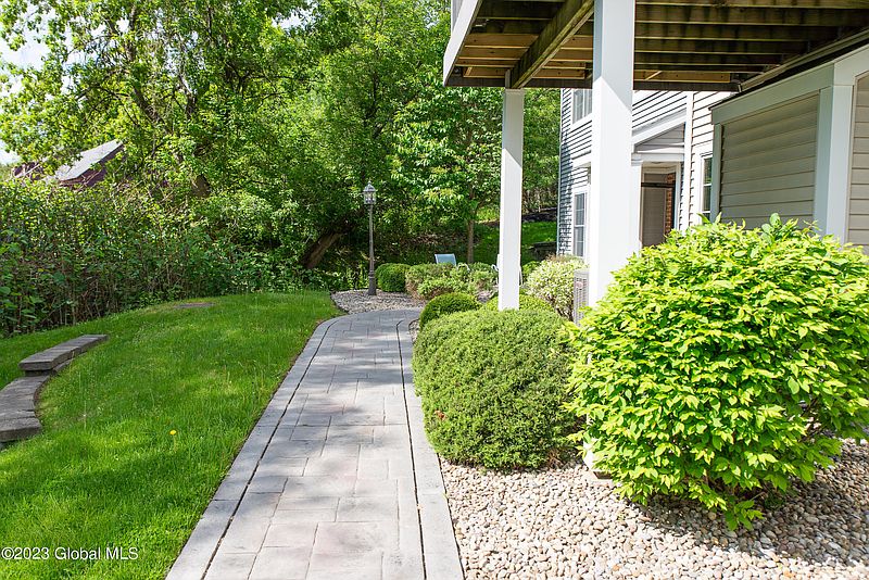 2nd image of 2311 Greens Farm Road