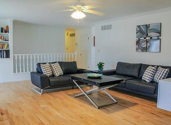 5th image of 15645 Dresden Lake Ct