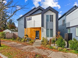 4851 NE Cully Blvd #6, Portland, OR 97218