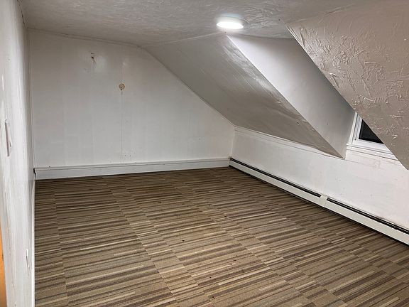 3rd image of 110 Knight Ave