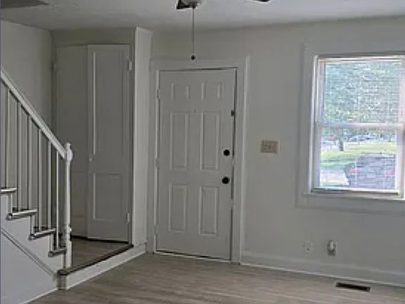 5th image of 1306 S Danley Sq