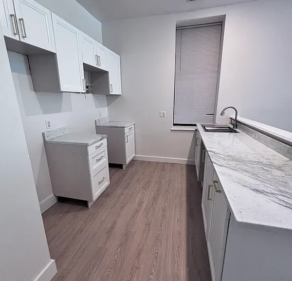 1704 S Tucker Blvd #B — Photo 4
