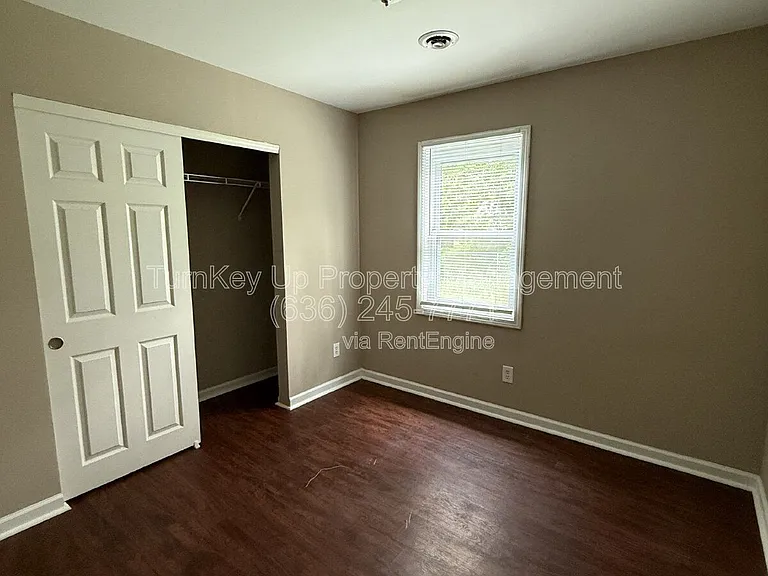 1202 Laredo Ave — Photo 11