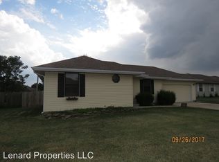1204 W Belwood Ct, Nixa, MO 65714