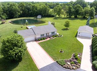 5 Oaks Ave, Pekin, IL