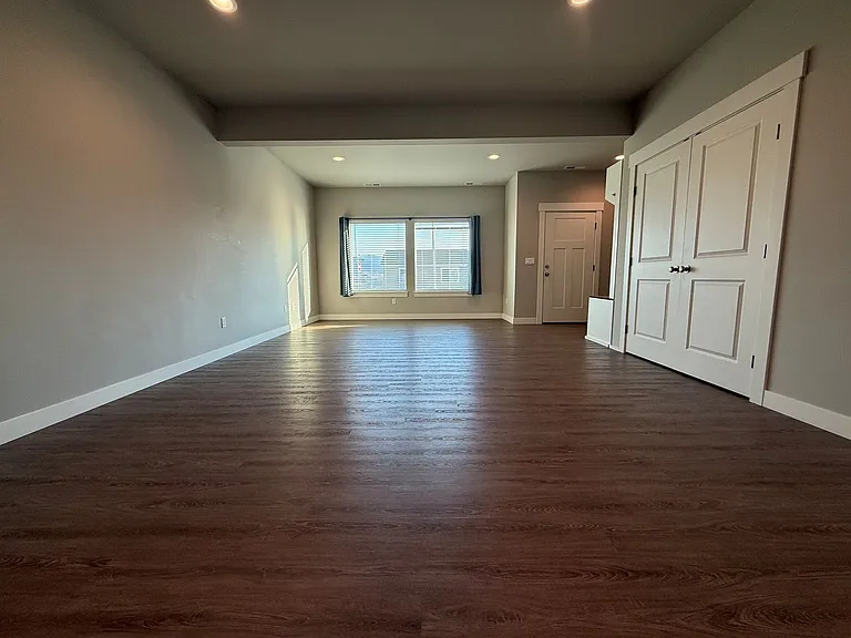 1967 N Mineral Pl — Photo 5