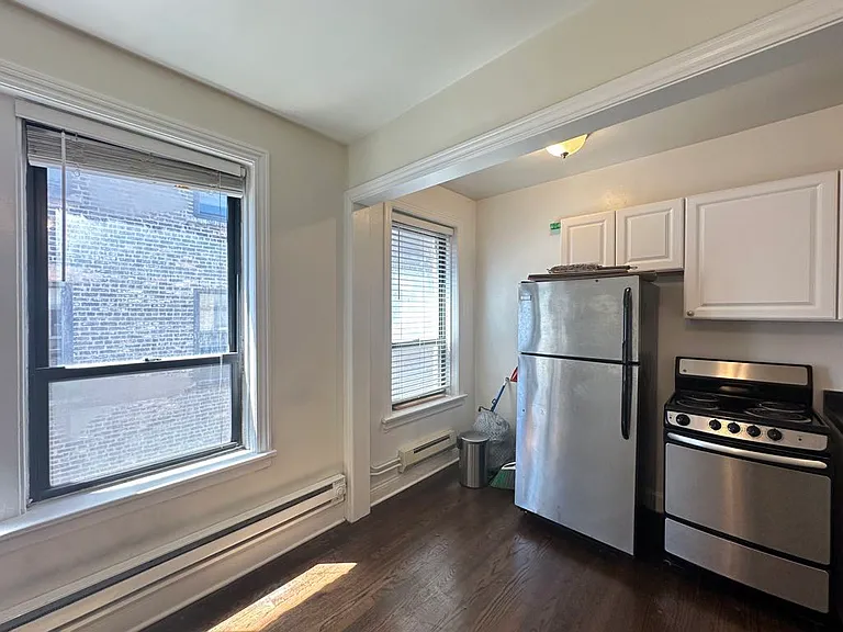 3345 N Marshfield Ave #604 — Photo 6