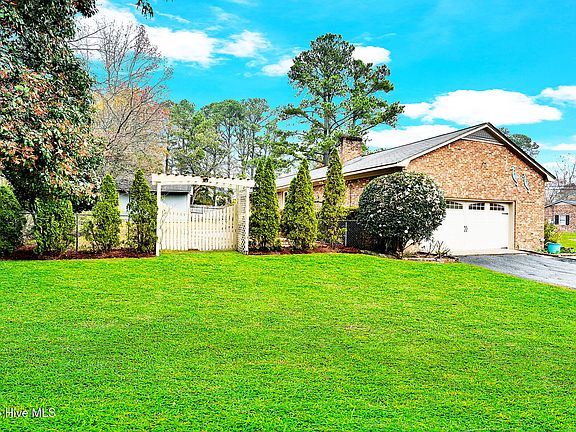 3rd image of 108 Wilkshire Drive