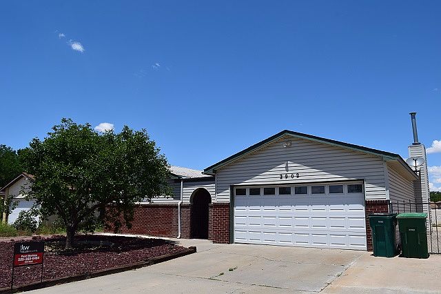 1st image of 2902 La Sierra Pl