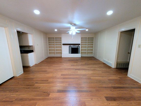 2nd image of 2700 Clear Springs Dr