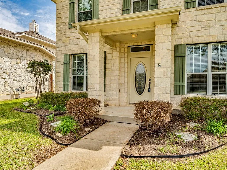 102 Trailridge Dr — Photo 4