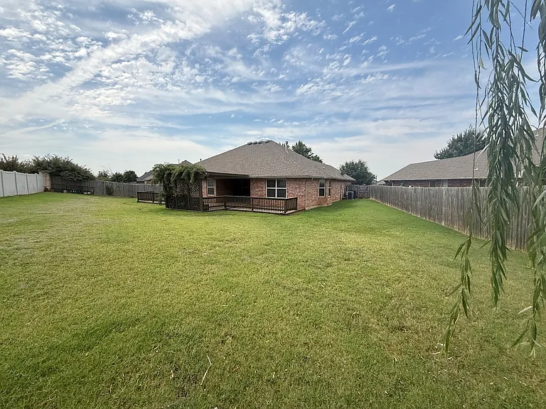 19132 Cottonwood Ct — Photo 42