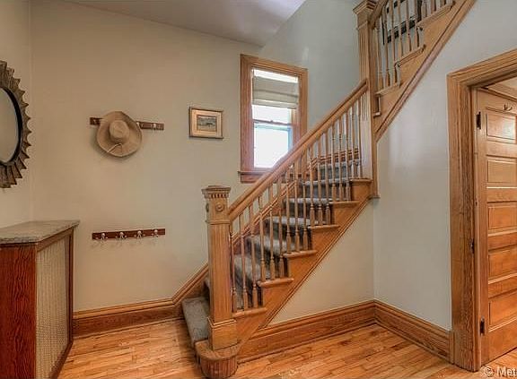 5th image of 460 N Ogden St