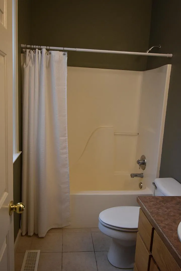 10408 Merlin Way - 1 — Photo 4