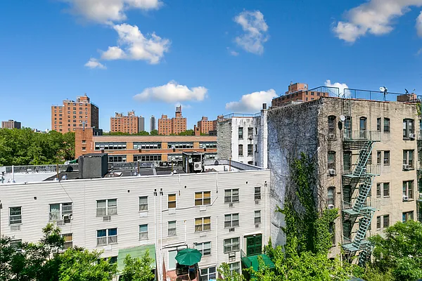 Rented by Nest Seekers International | media 12