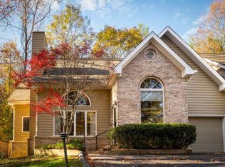 1645 Taft Hwy, Signal Mountain, TN 37377