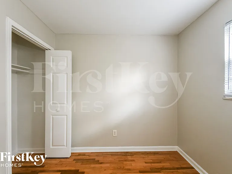 1240 N Ridgeview Dr — Photo 12