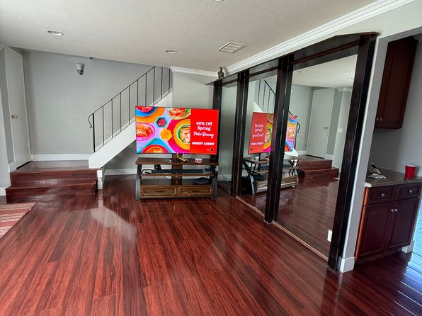 27815 Hummingbird Ct