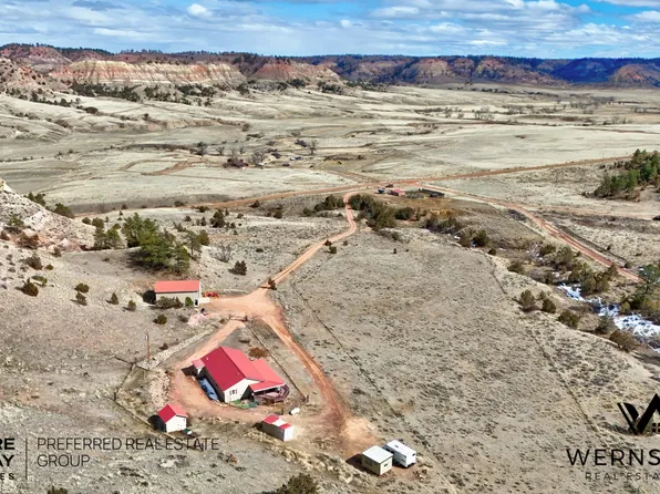 2 Recluse Hills Rd, Recluse, WY 82725
