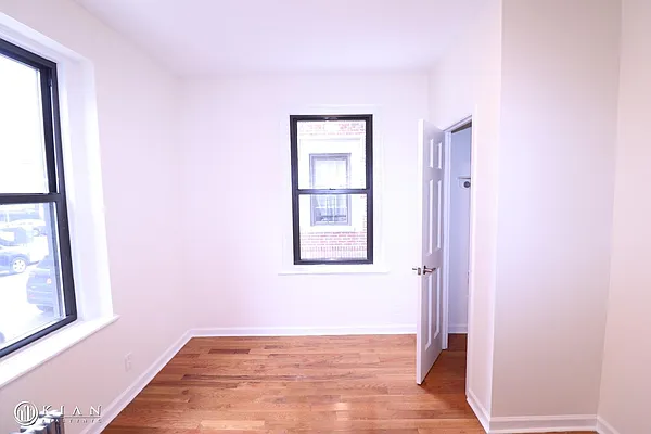 Rented by Kian Realty | media 8