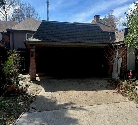 2nd image of 6 Carriage Ln