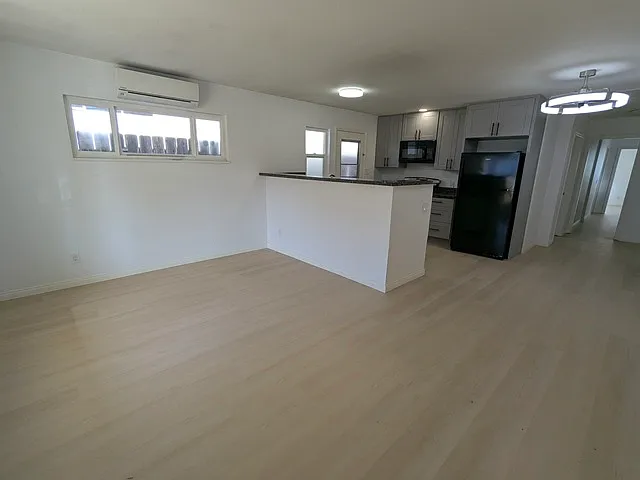 Building Photo - 6051-53 Horton Dr #6053