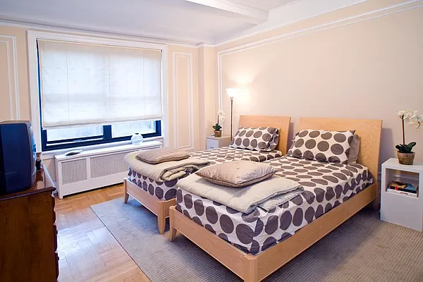 Sold by Corcoran | media 3