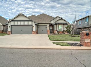 4941 Crater Lake Dr, Edmond, OK 73025